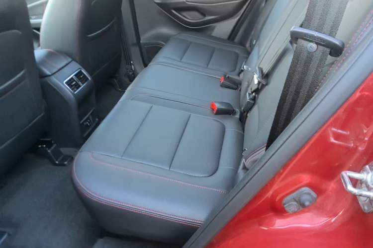 Used CHANGAN CS75 2014 1.8T Automatic Prestige Model China IV Standard Left Rear Seat
