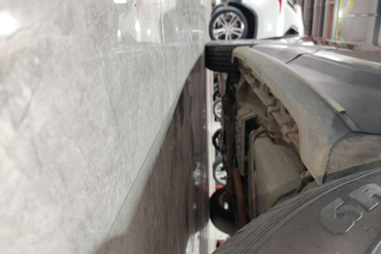 Used CHANGAN CS75 2014 1.8T Automatic Elite Model China IV Standard Left Side Sill