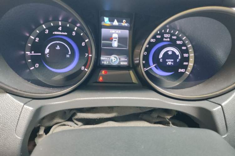 Used CHANGAN CS75 2014 1.8T Automatic Elite Version China V Standard Odometer Close Up