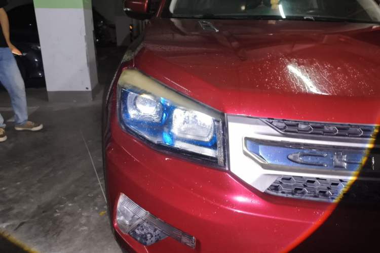 Used CHANGAN CS75 2014 2.0L Manual Luxury Version China IV Standard Right Front Headlight