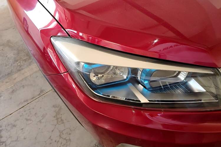 Used CHANGAN CS75 2014 1.8T Automatic Elite Model China IV Standard Right Front Headlight