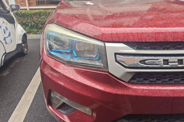 Used CHANGAN CS75 2014 1.8T Automatic Elite Model China IV Standard Right Front Headlight