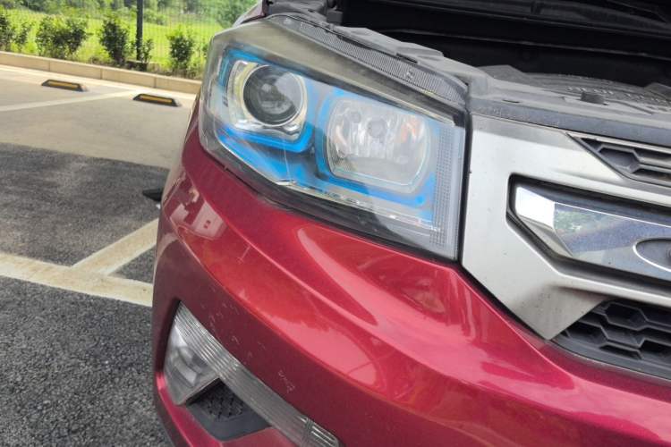 Used CHANGAN CS75 2014 1.8T Automatic Prestige Model China V Standard Right Front Headlight