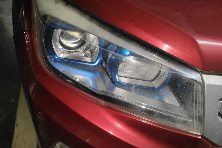 Used CHANGAN CS75 2014 2.0L Manual Luxury Version China IV Standard Right Front Headlight