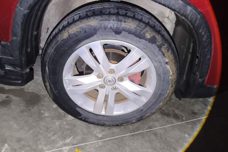Used CHANGAN CS75 2014 2.0L Manual Luxury Version China IV Standard Right Front Wheel Hub