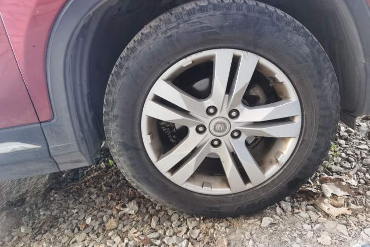 Used CHANGAN CS75 2014 1.8T Automatic Elite Version China V Standard Right Front Wheel Hub
