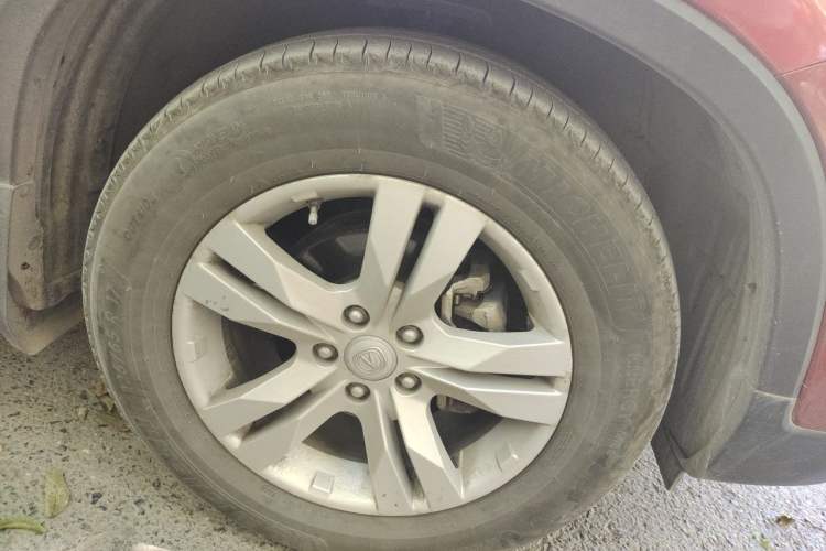 Used CHANGAN CS75 2014 1.8T Automatic Elite Model China IV Standard Right Front Wheel Hub