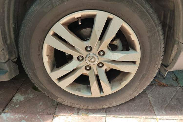 Used CHANGAN CS75 2014 1.8T Automatic Elite Version China V Standard Right Front Wheel Hub