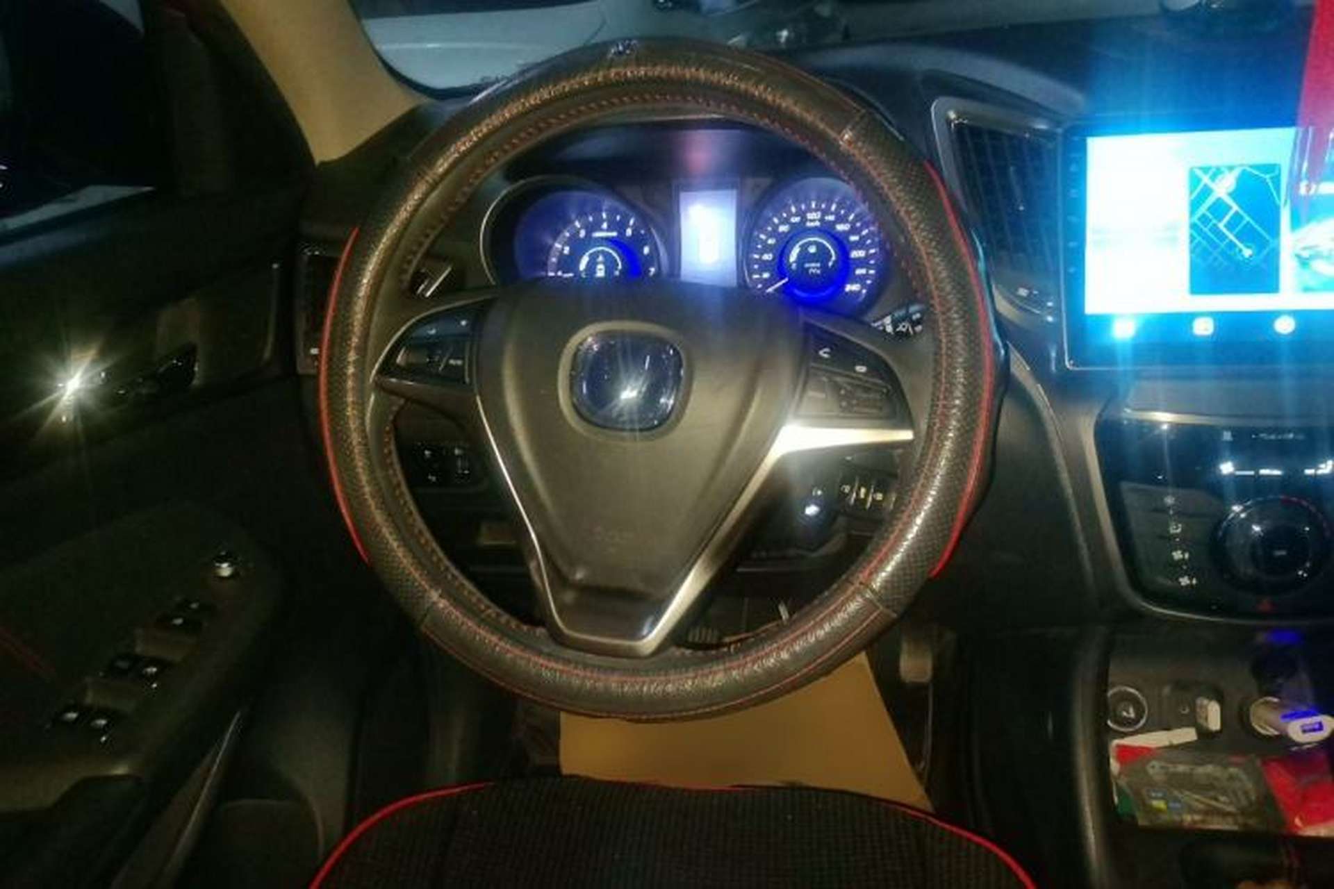 Used CHANGAN CS75 2014 2.0L Manual Luxury Version China IV Standard Steering Wheel
