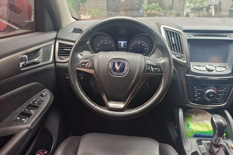 Used CHANGAN CS75 2014 1.8T Automatic Elite Model China IV Standard Steering Wheel
