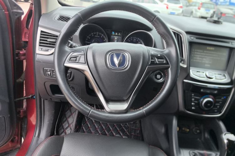 Used CHANGAN CS75 2014 2.0L Manual Leading Version China IV Standard Steering Wheel