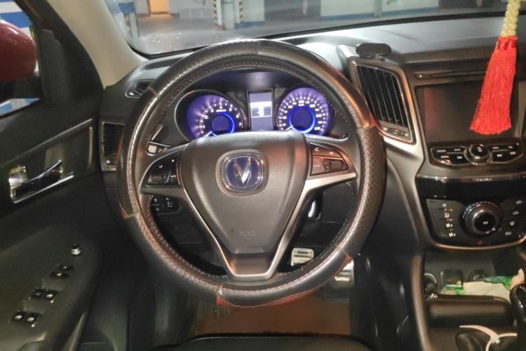 Used CHANGAN CS75 2014 2.0L Manual Luxury Version China IV Standard Steering Wheel
