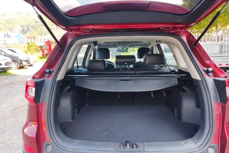 Used CHANGAN CS75 2014 1.8T Automatic Prestige Model China IV Standard Trunk