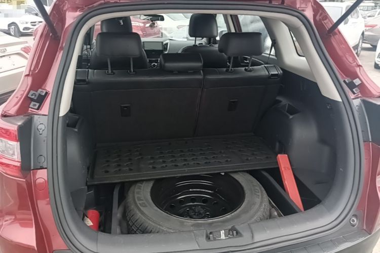 Used CHANGAN CS75 2014 2.0L Manual Luxury Version China IV Standard Trunk