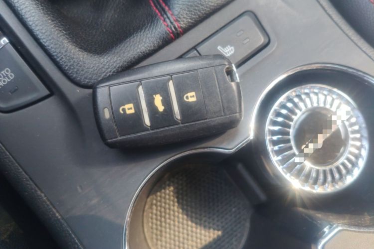 Used CHANGAN CS75 2014 2.0L Manual Leading Version China IV Standard Vehicle Key