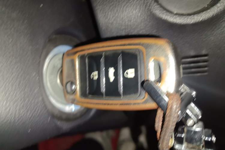 Used CHANGAN CS75 2014 2.0L Manual Luxury Version China IV Standard Vehicle Key