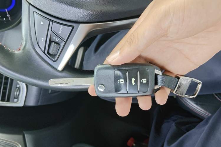 Used CHANGAN CS75 2014 2.0L Manual Luxury Version China V Standard Vehicle Key