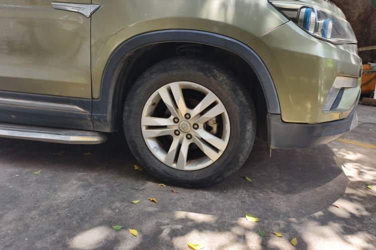 Used CHANGAN CS75 2014 1.8T Automatic Elite Model China IV Standard Right Front Wheel Hub