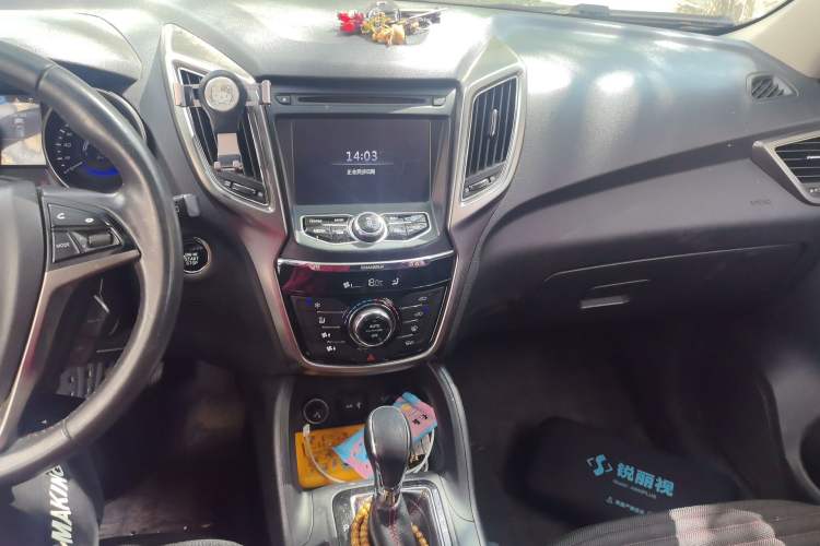 Used CHANGAN CS75 2014 1.8T Automatic Elite Model China IV Standard Audio And AC Panel