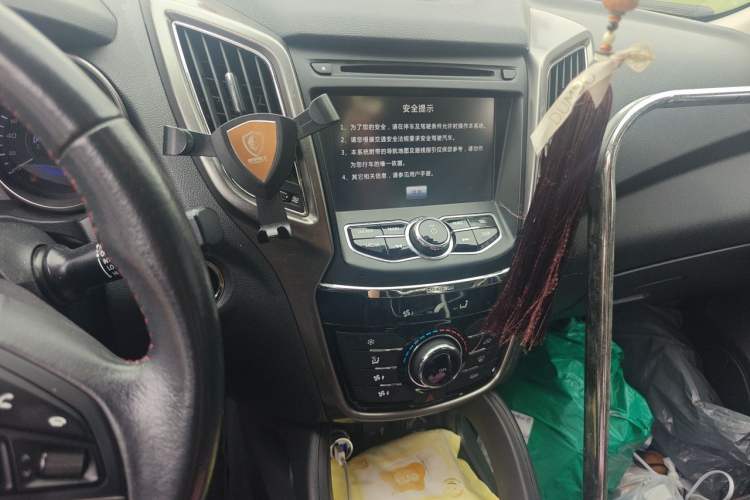 Used CHANGAN CS75 2014 2.0L Manual Leading Model China V Standard Audio And AC Panel