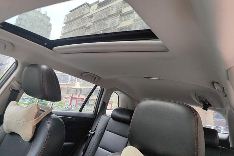 Used CHANGAN CS75 2014 1.8T Automatic Prestige Model China V Standard Headliner