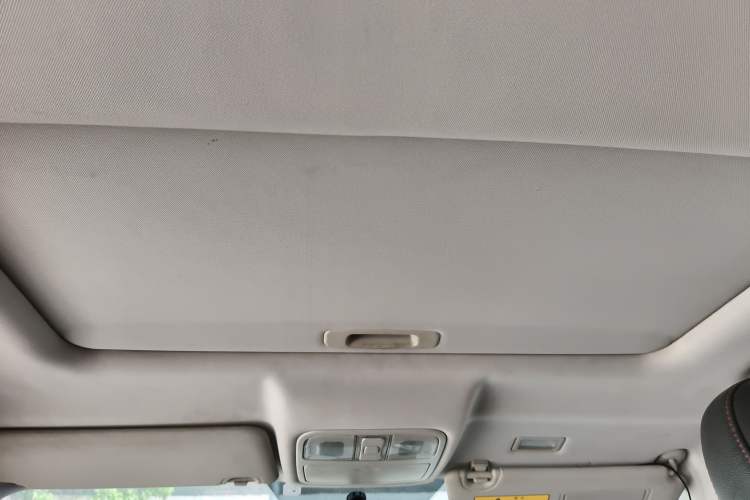 Used CHANGAN CS75 2014 1.8T Automatic Elite Version China V Standard Headliner