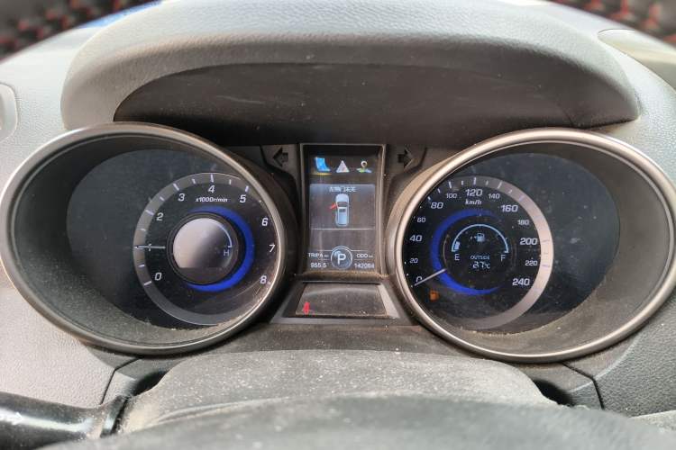 Used CHANGAN CS75 2014 1.8T Automatic Elite Version China V Standard Instrument Cluster
