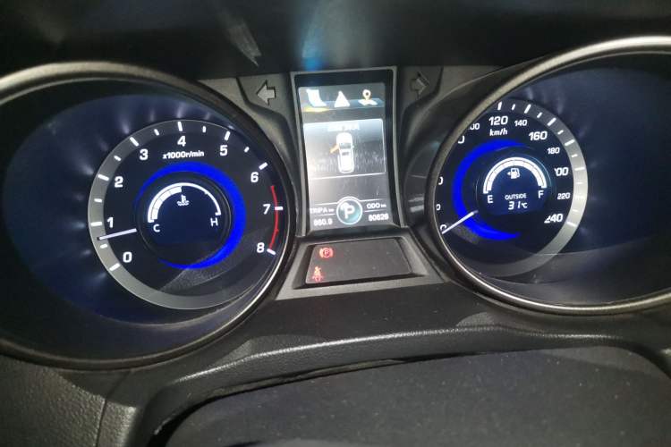 Used CHANGAN CS75 2014 1.8T Automatic Elite Version China V Standard Instrument Cluster