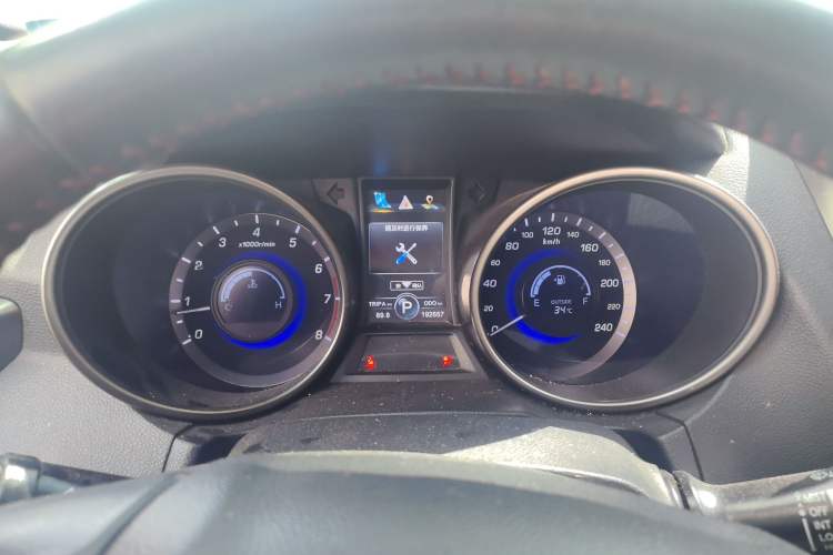 Used CHANGAN CS75 2014 1.8T Automatic Elite Model China IV Standard Instrument Cluster