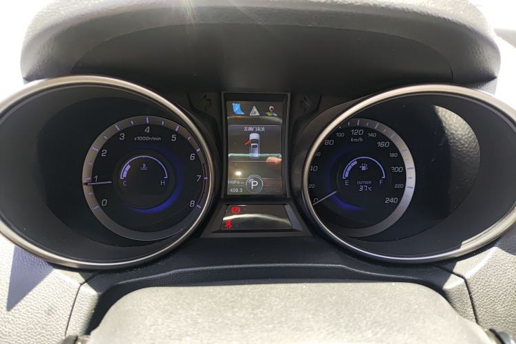 Used CHANGAN CS75 2014 1.8T Automatic Prestige Model China V Standard Instrument Cluster