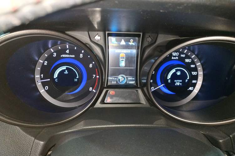Used CHANGAN CS75 2014 1.8T Automatic Prestige Model China IV Standard Instrument Cluster