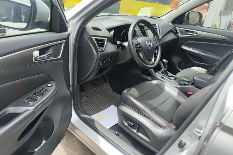 Used CHANGAN CS75 2014 1.8T Automatic Prestige Model China V Standard Interior 3