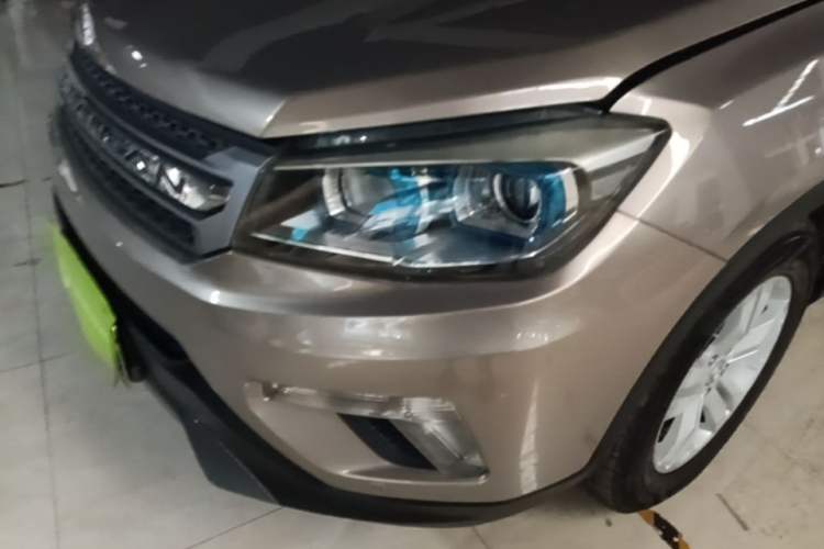 Used CHANGAN CS75 2014 1.8T Automatic Elite Version China V Standard Left Front Headlight