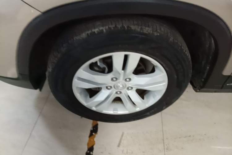 Used CHANGAN CS75 2014 1.8T Automatic Elite Version China V Standard Left Front Wheel Hub
