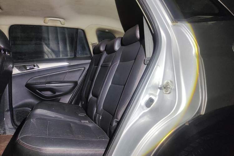 Used CHANGAN CS75 2014 2.0L Manual Leading Version China IV Standard Left Rear Seat