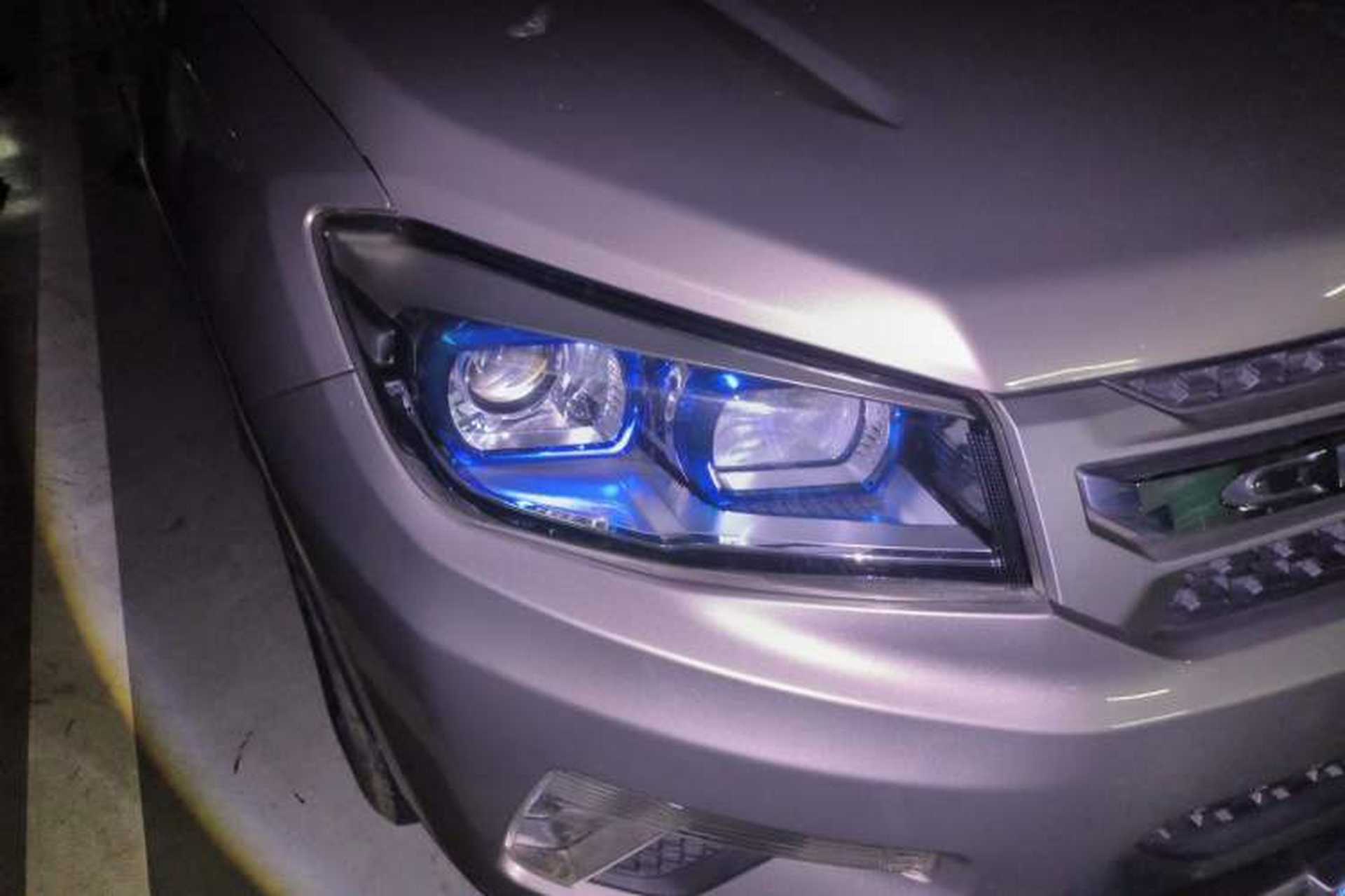 Used CHANGAN CS75 2014 1.8T Automatic Elite Model China IV Standard Right Front Headlight