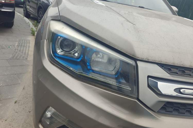 Used CHANGAN CS75 2014 2.0L Manual Leading Model China V Standard Right Front Headlight