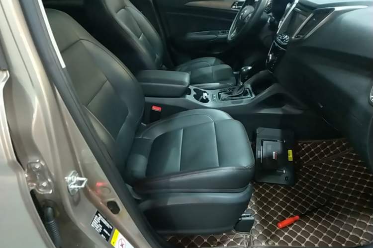 Used CHANGAN CS75 2014 1.8T Automatic Prestige Model China IV Standard Right Front Seat