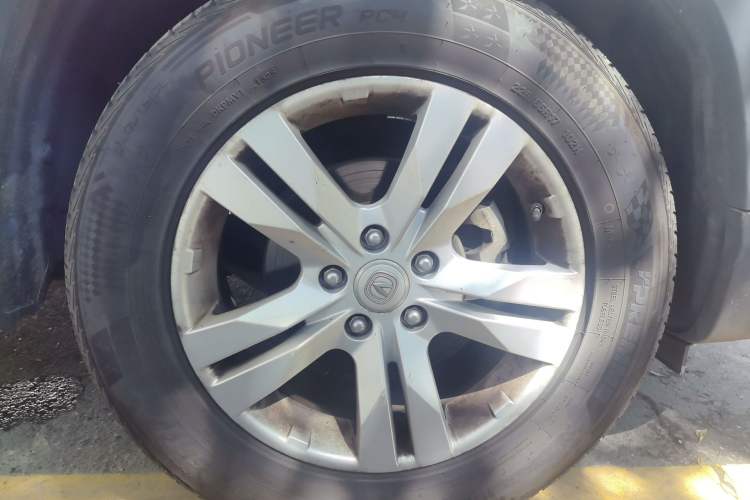 Used CHANGAN CS75 2014 1.8T Automatic Elite Model China IV Standard Right Front Wheel Hub