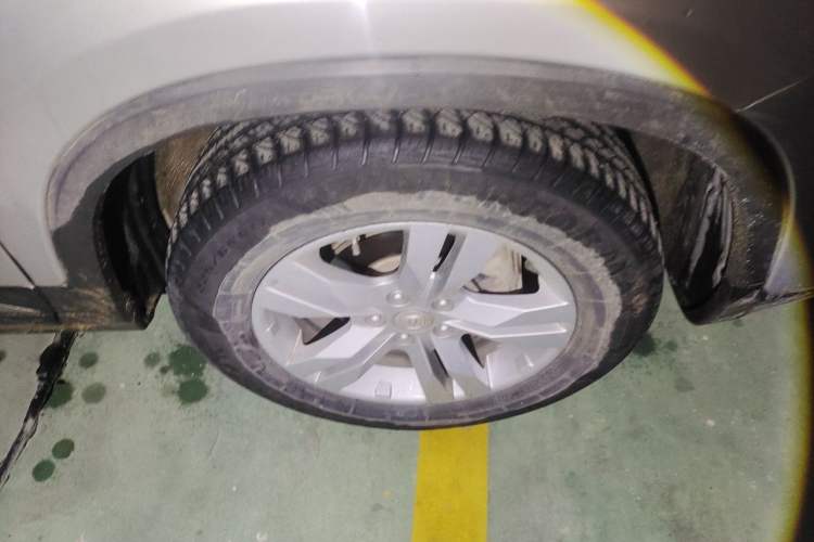 Used CHANGAN CS75 2014 2.0L Manual Leading Version China IV Standard Right Front Wheel Hub