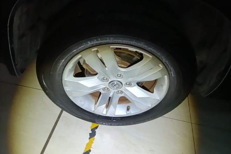 Used CHANGAN CS75 2014 1.8T Automatic Elite Version China V Standard Right Rear Wheel Hub