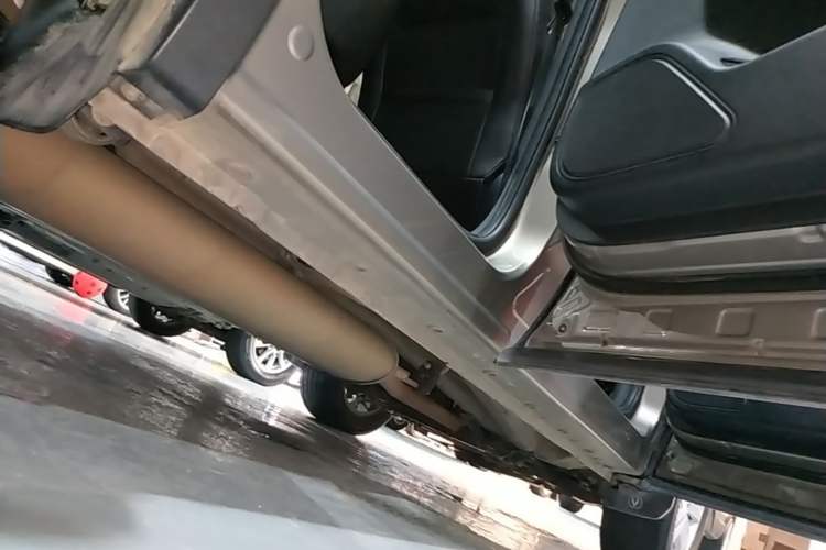 Used CHANGAN CS75 2014 1.8T Automatic Prestige Model China IV Standard Right Side Sill
