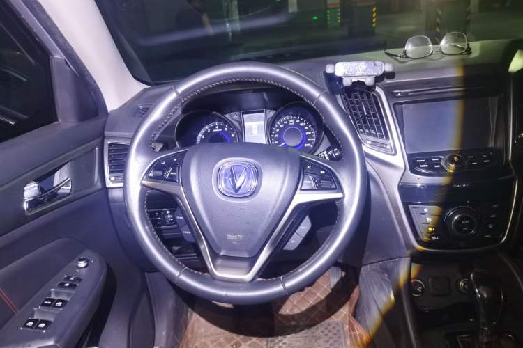 Used CHANGAN CS75 2014 1.8T Automatic Prestige Model China IV Standard Steering Wheel