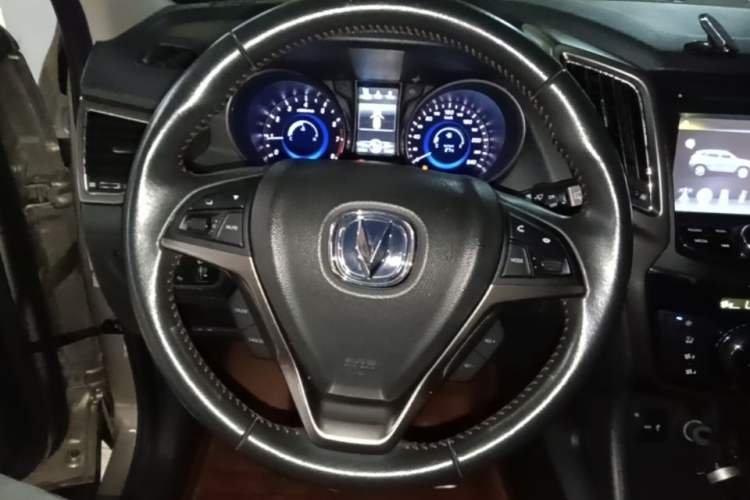 Used CHANGAN CS75 2014 1.8T Automatic Elite Version China V Standard Steering Wheel