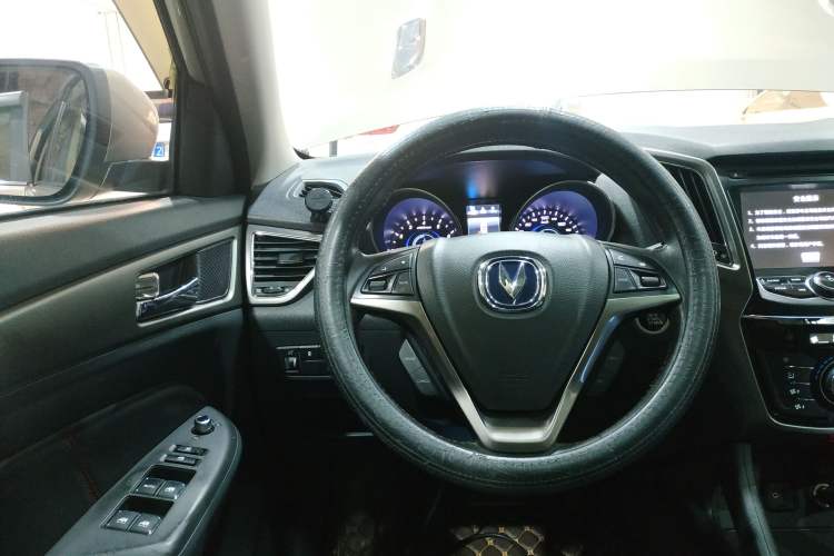 Used CHANGAN CS75 2014 1.8T Automatic Prestige Model China IV Standard Steering Wheel