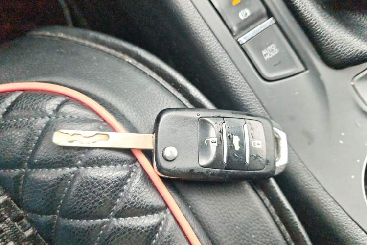 Used CHANGAN CS75 2014 2.0L Manual Luxury Version China V Standard Vehicle Key