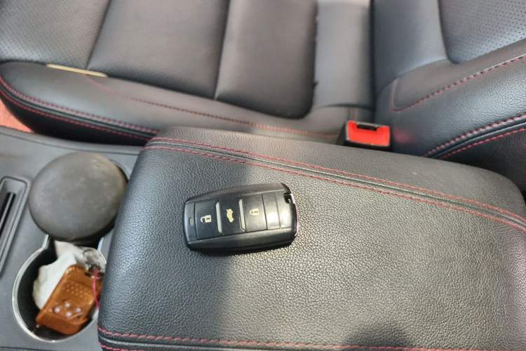 Used CHANGAN CS75 2014 1.8T Automatic Elite Model China IV Standard Vehicle Key