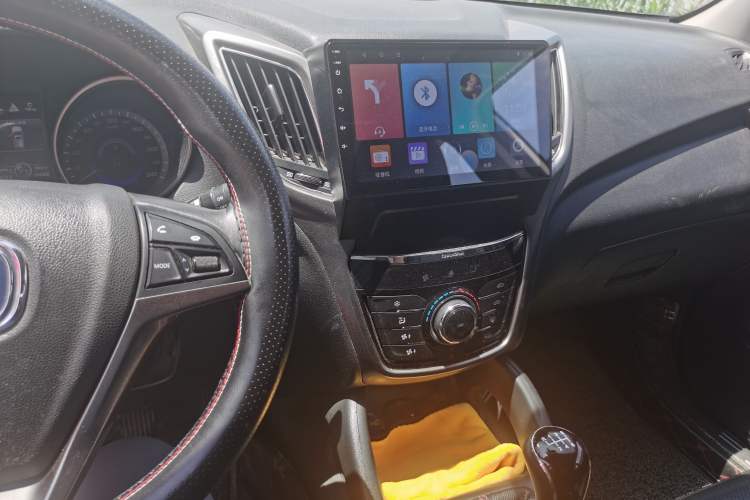 Used CHANGAN CS75 2014 2.0L Manual Leading Model China V Standard Audio And AC Panel
