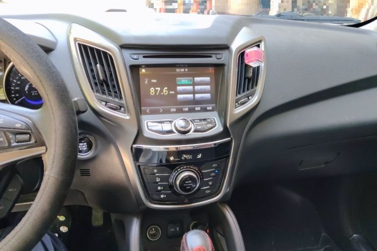 Used CHANGAN CS75 2014 1.8T Automatic Elite Version China V Standard Audio And AC Panel