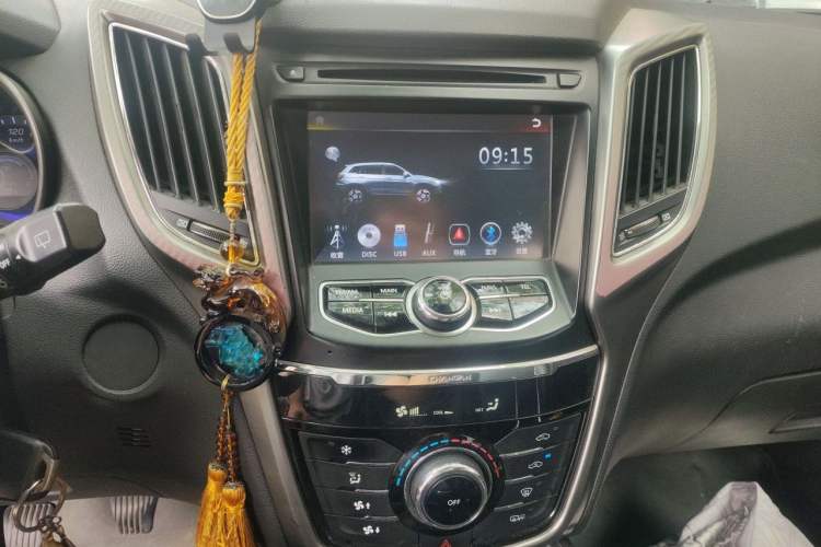 Used CHANGAN CS75 2014 2.0L Manual Luxury Version China V Standard Audio And AC Panel